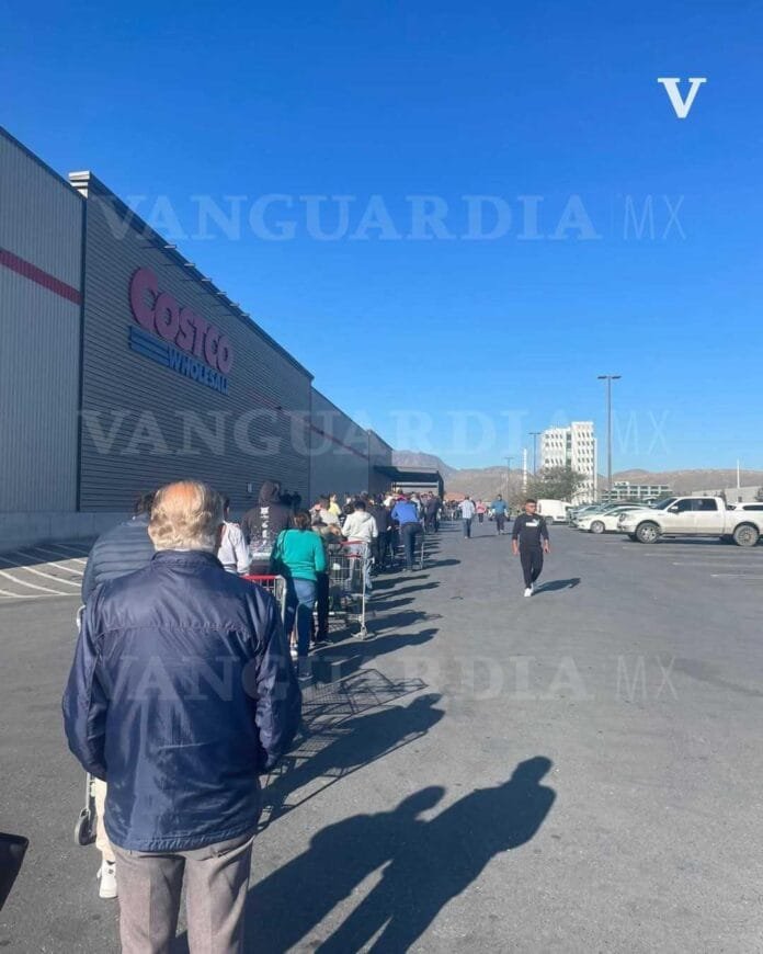 Costco México: usuarios reportan caos y enormes filas previo a Navidad