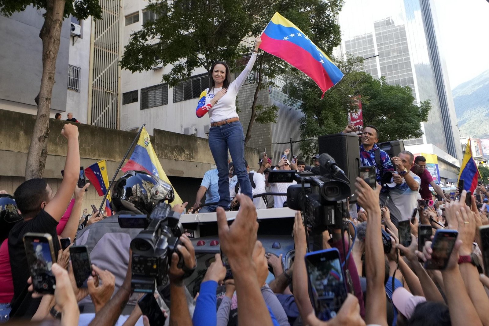 Reportan liberación de María Corina Machado en Venezuela; Gobierno niega detención
