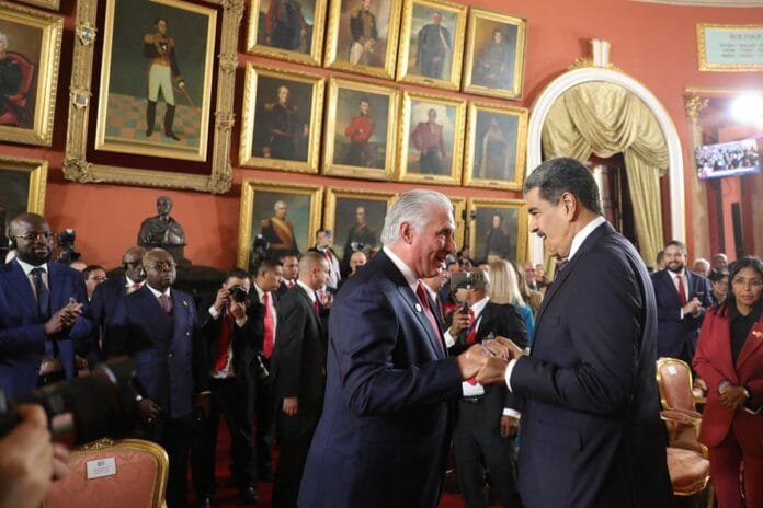 Ayer Venezuela y Cuba, ¿hoy México?: Es necesario vernos en el espejo de otros