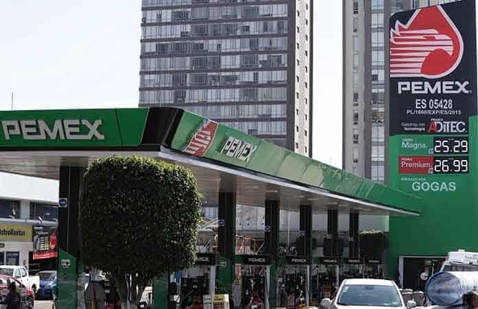 Registran alza récord de 7.7% en gasolina