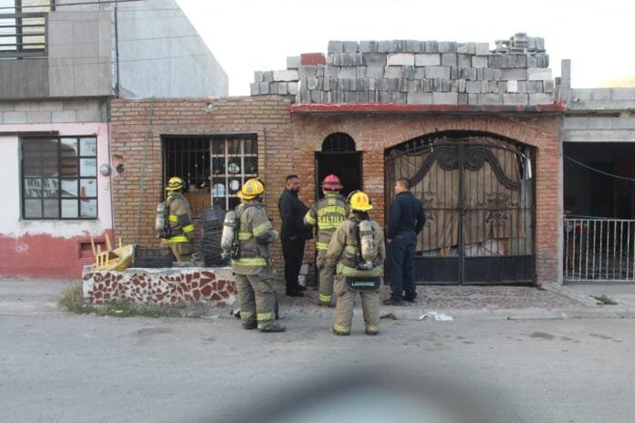 Muere adulto mayor atrapado en un incendio, en Saltillo