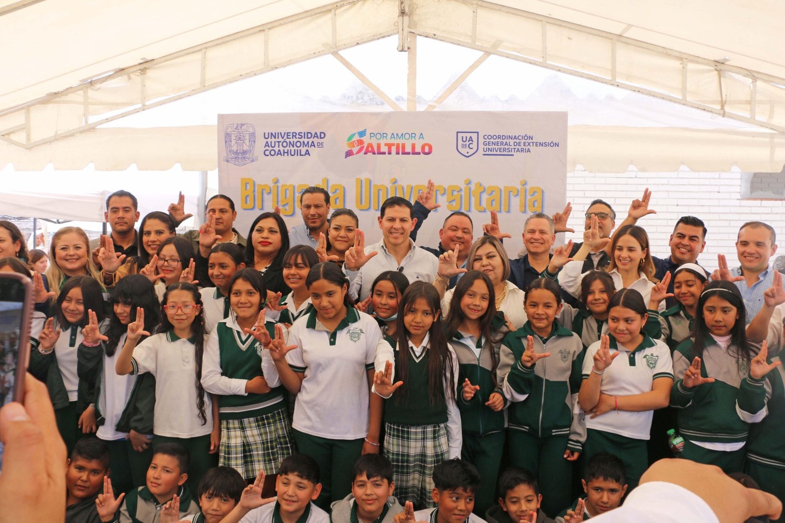 La UAdeC acerca servicios de salud y orientación a los saltillenses con la brigada ‘Lobos en tu colonia’