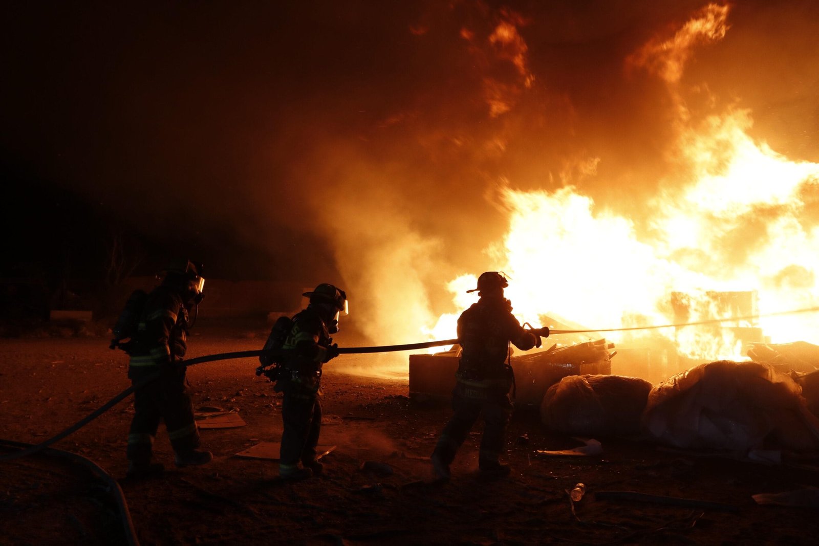 Saltillo: Incendio en la colonia Morelos moviliza a cuerpos de emergencia