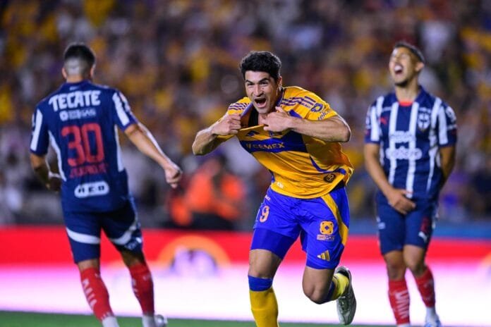 ¡Con cachetadas y remontada! Tigres aplasta a Rayados en Clásico Regio de locura