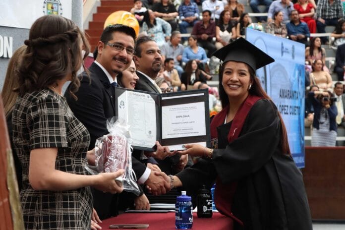 Generación 111 del Tecnológico de Saltillo se gradúa con alta tasa de empleabilidad