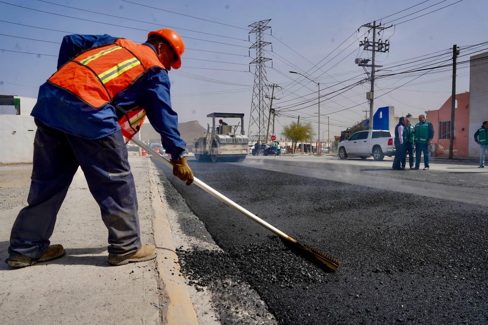 Intensifican en Ramos Arizpe labores de bacheo
