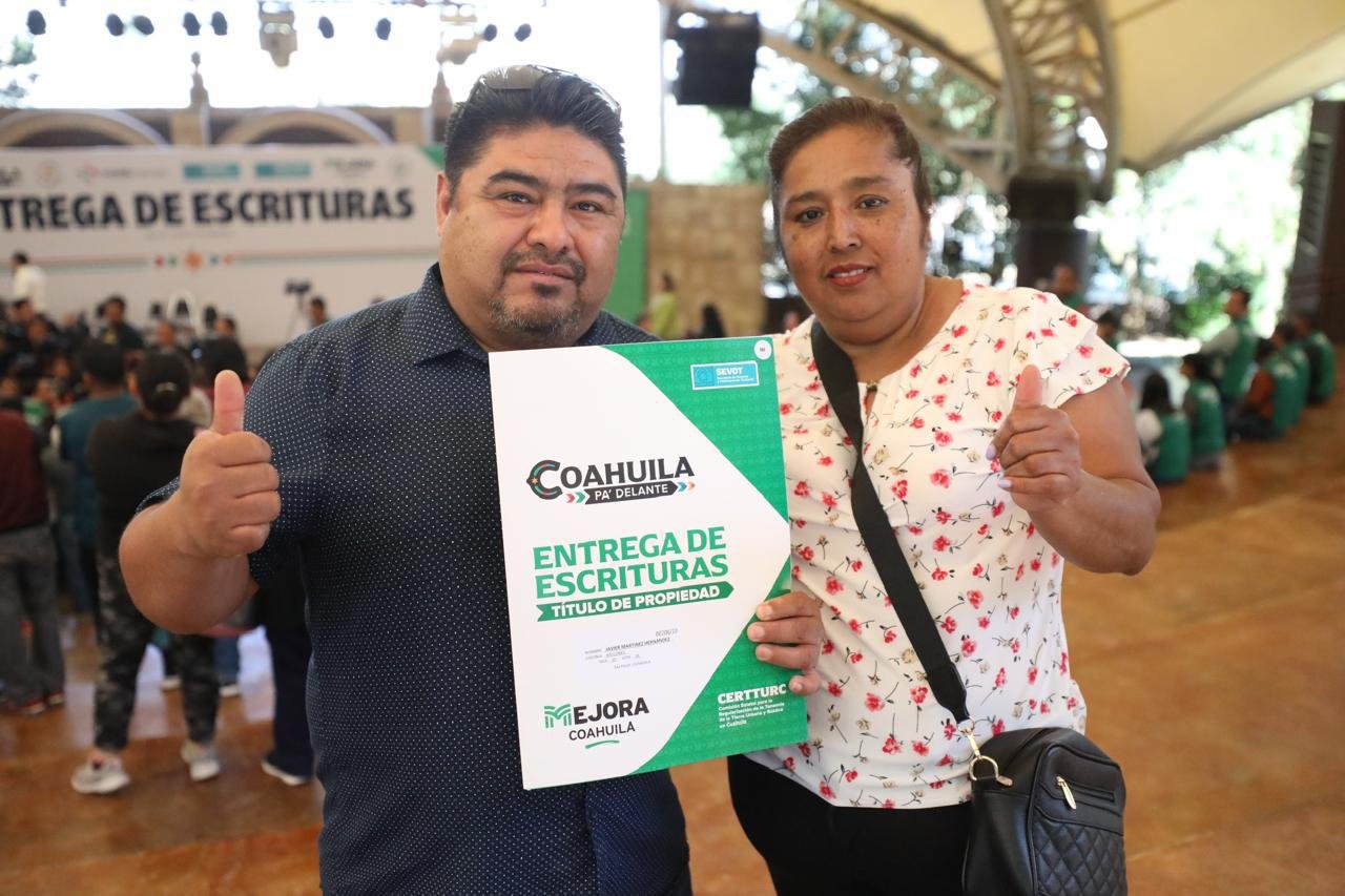 Llevan módulos de escrituración a municipios de Coahuila para brindar certeza jurídica a las familias