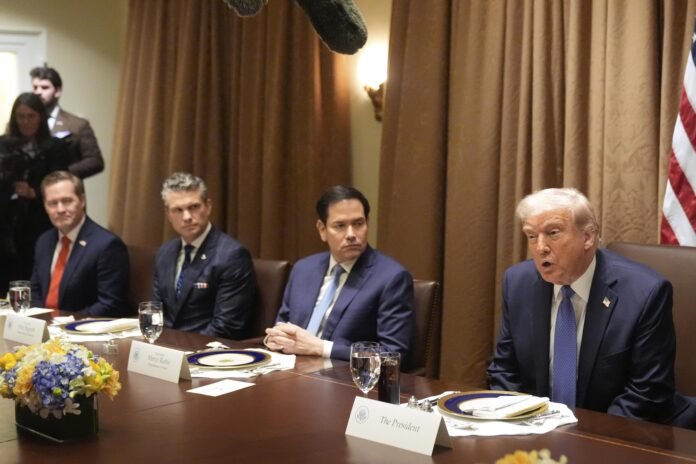 Hace Trump primer ajuste a su gabinete: Rubio será asesor de seguridad y Waltz va a la ONU