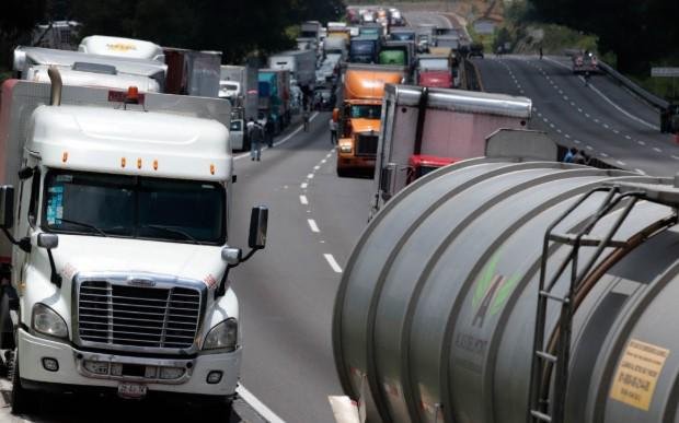 Concentran robo de camiones de carga 12 estados y 22 tramos