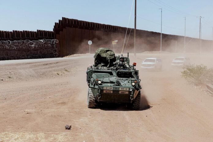 Amplia Trump la concentración de militares en la frontera con México