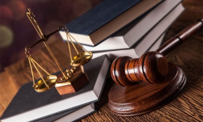 Abogados denuncian irregularidades en la Fiscalía de la Región Centro ante el gobernador Manolo Jiménez
