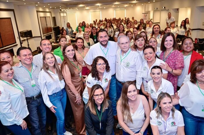 Monclova recibe a lideresas coahuilenses en jornada de empoderamiento político
