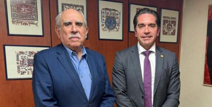 Senador Luis Fernando Salazar habría denunciado a Román Cepeda ante la UIF por presunta corrupción en Torreón