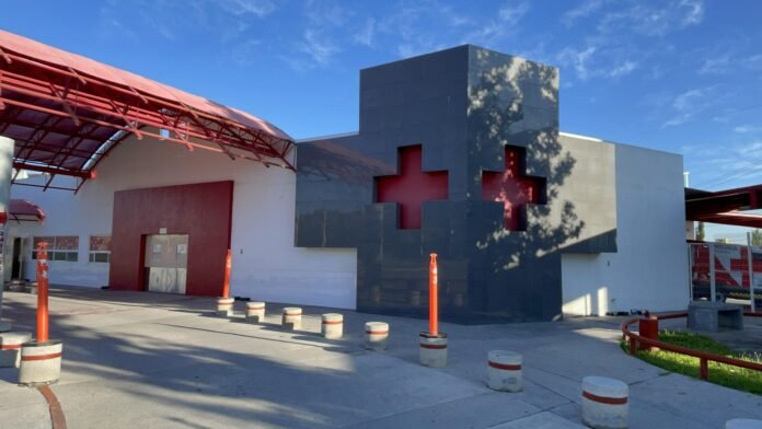 Saltillo: se electrocuta al intentar robar cable y llega con quemaduras a la Cruz Roja