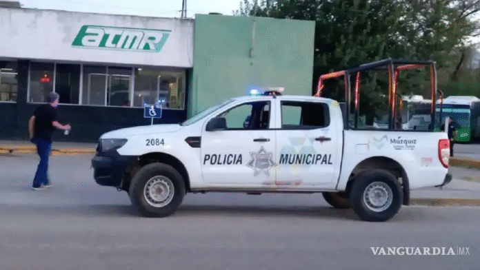 Desata balacera ladrón en Múzquiz; lesiona a policía y es detenido