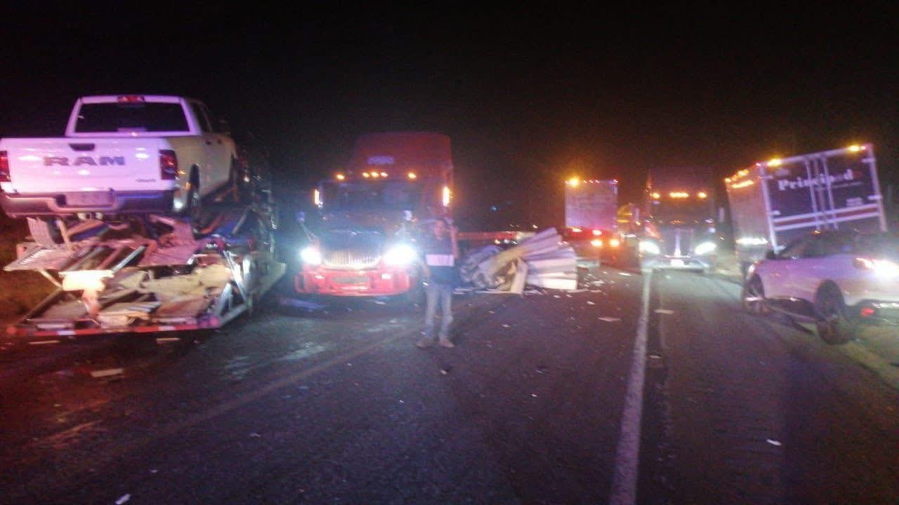 Fallece trailero tras más de tres semanas hospitalizado por choque en libramiento Norponiente