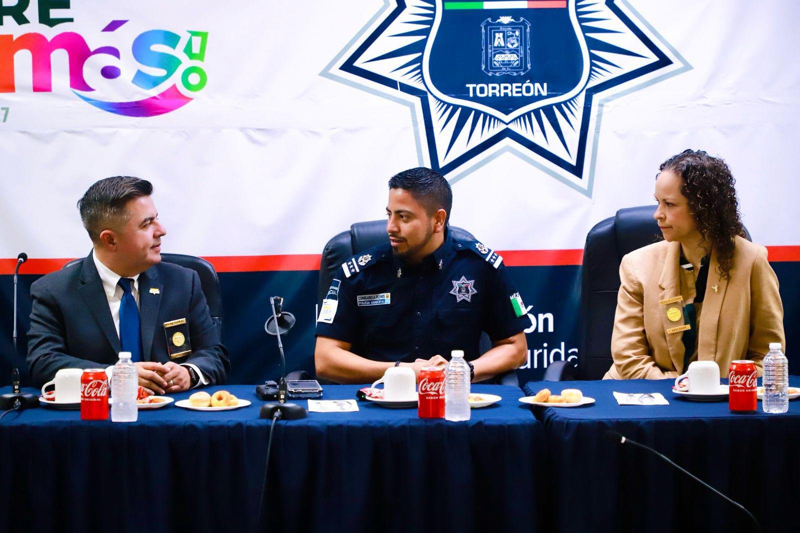 Recibe la DSPM de Torreón a auditores del programa CALEA para obtener acreditación