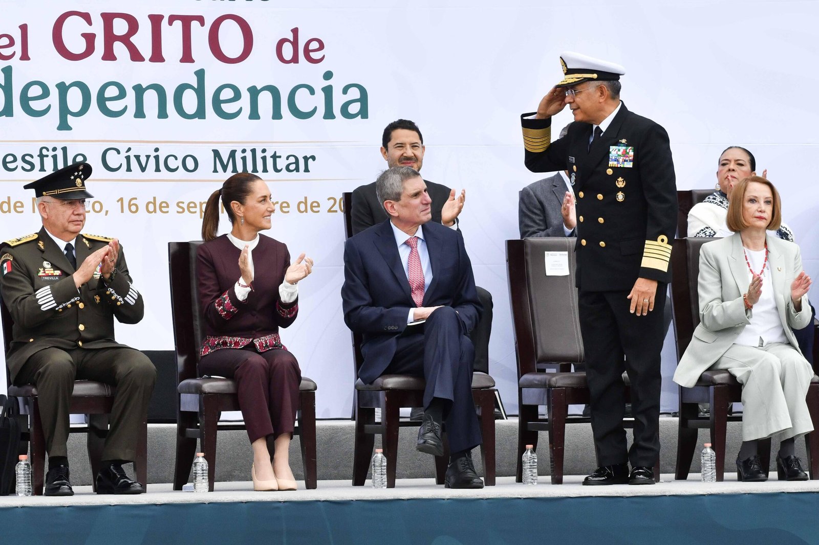 Rebeldía en la Marina: El discurso de Raymundo Morales ante Claudia Sheinbaum