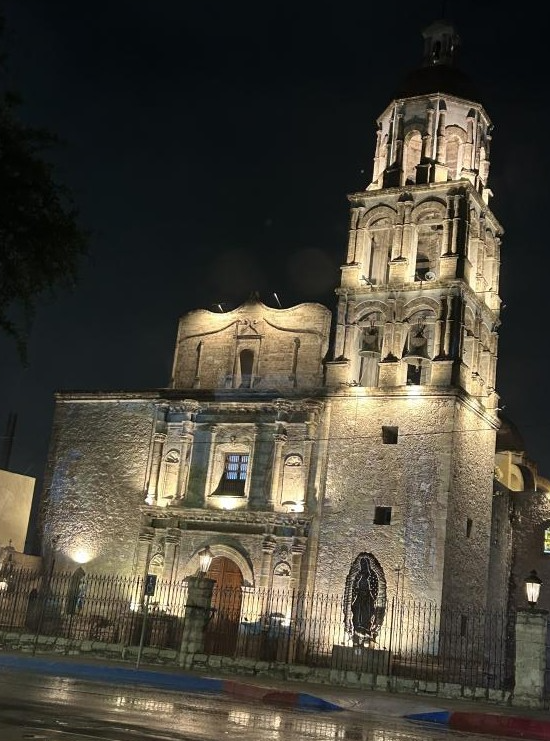 Monclova: parroquia enfrenta dificultades por crisis económica; deben 35 mil pesos de servicios