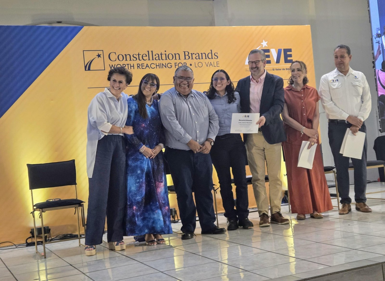 Impulsa Constellation Brands apoyo a 500 estudiantes coahuilenses