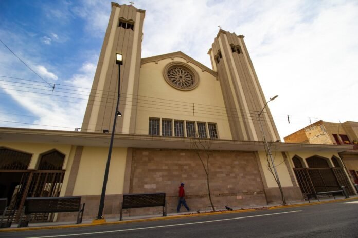 Diócesis de Torreón alerta sobre extorsiones y fraudes para supuesto mantenimiento de templos