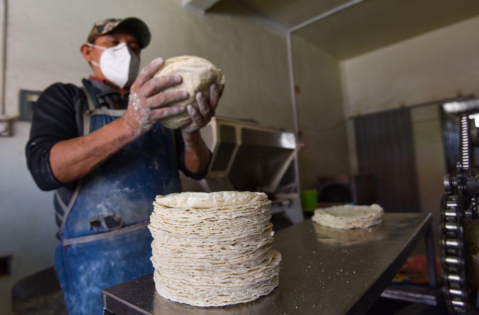 Nace la certificación oficial para tortilleros; ya podrán acreditarse ante la SEP