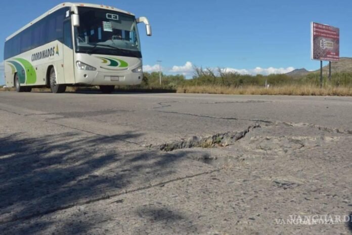 Coahuila: Jericó Abramo advierte rezagos en infraestructura carretera con el Presupuesto Federal 2026