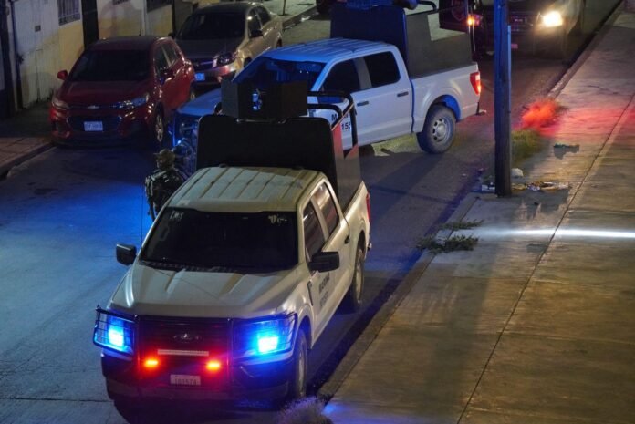 Cateo en Piedras Negras termina con aseguramiento de metanfetamina y una mujer detenida