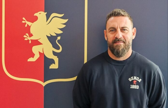 Daniele de Rossi será nuevo DT del Genoa y dirigirá al mexicano Johan Vásquez