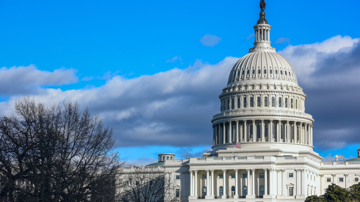 Senado de Estados Unidos se moviliza para reactivar el gobierno federal
