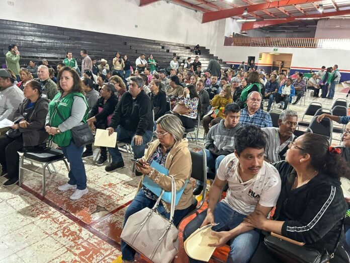 Brigada del Registro Civil en Monclova facilita registros y correcciones de actas