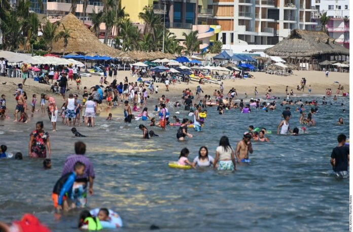 Se reduce 1.16% superávit turístico tras 4 años con aumentos