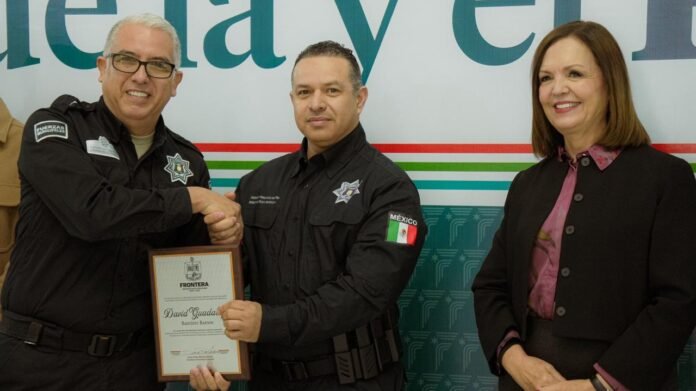 Celebran en Ciudad Frontera el Día del Policía con emotivo reconocimiento