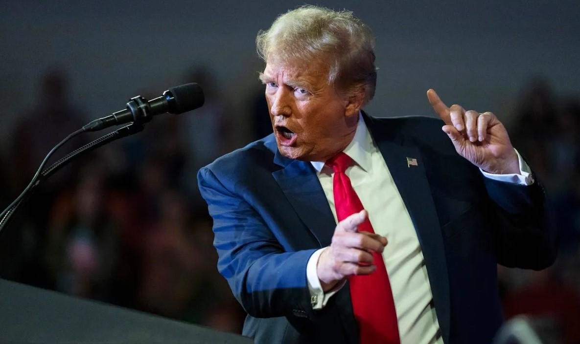 La democracia estadounidense al borde del abismo un año después de la elección de Trump, dicen los expertos