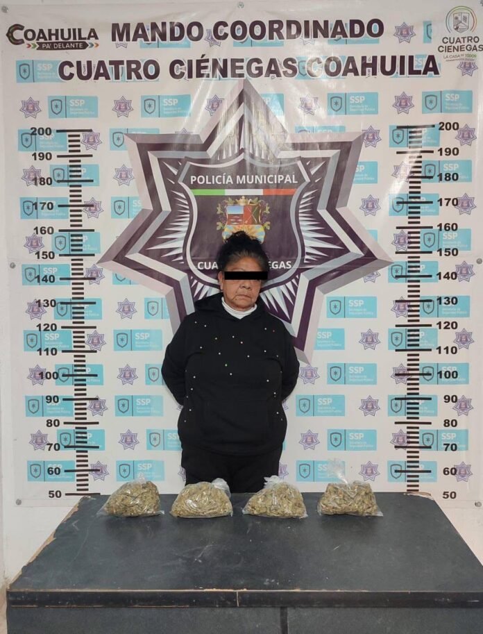 Detienen a mujer de la tercera edad con medio kilo de mariguana, en Cuatro Ciénegas