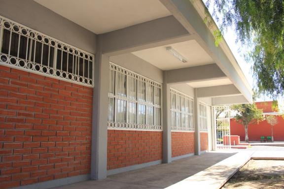 Coahuila: miles de escuelas salen de vacaciones... y sus maestros se vuelven custodios del material educativo