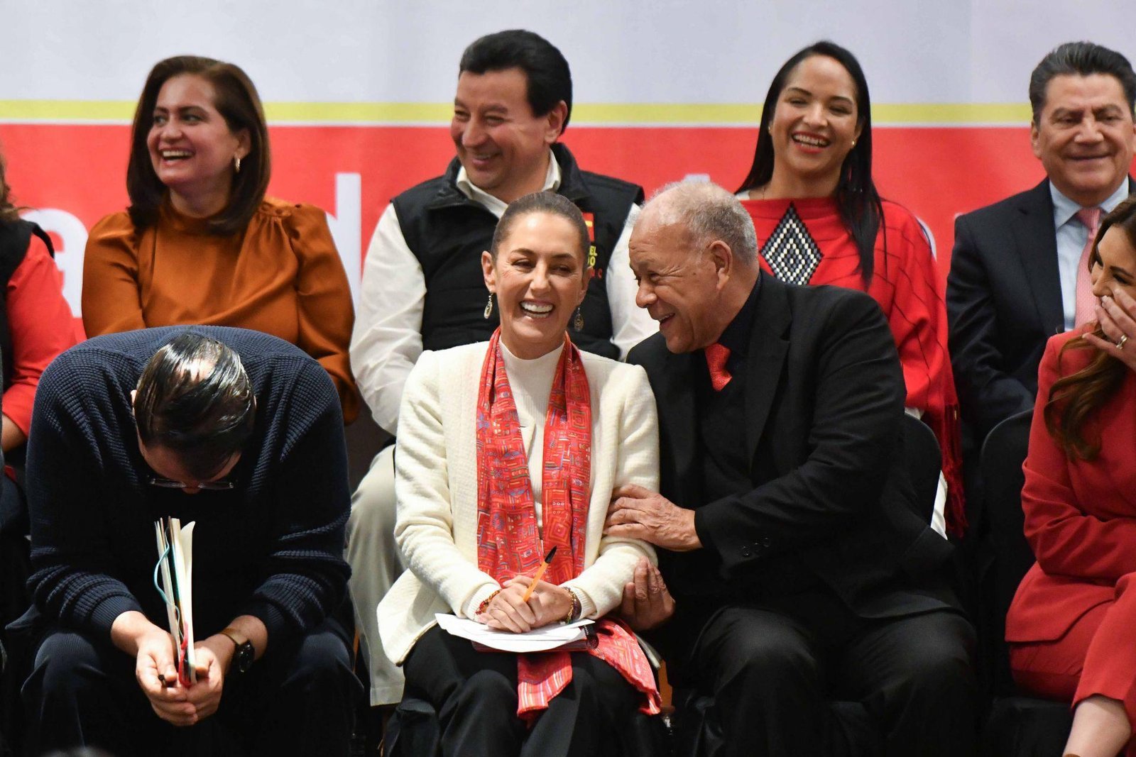 ‘Ella lo buscó’... PT y Verde le pierden el miedo al régimen arrinconados por Sheinbaum: Loret de Mola