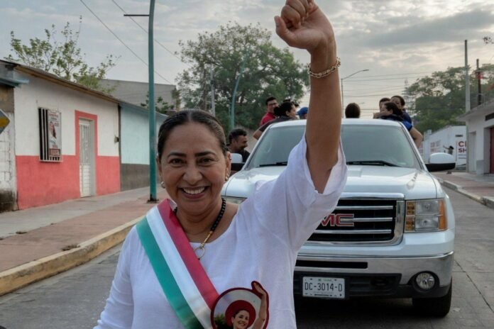 Desafueran y detienen a alcaldesa de Jiquipilas por presunta extorsión; Congreso de Chiapas nombra sustituta