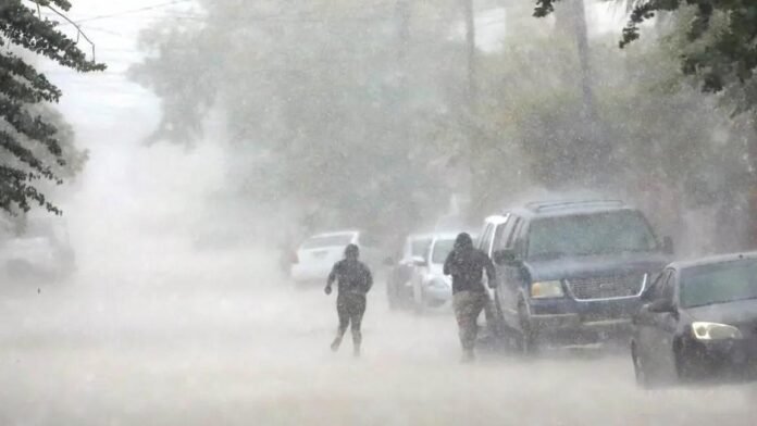 Se aproximan Frente Frío fuera de temporada y Ciclón Tropical a México; azotarán lluvias intensas y fuertes vientos a estos estados